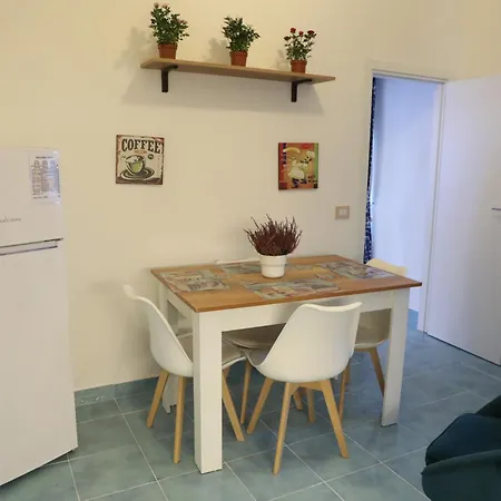 Konukevi Frontemare Napoli
